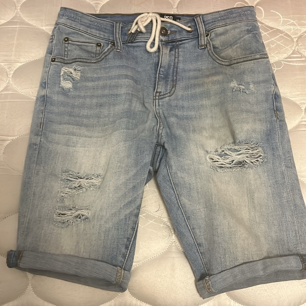 2 pairs of shorts